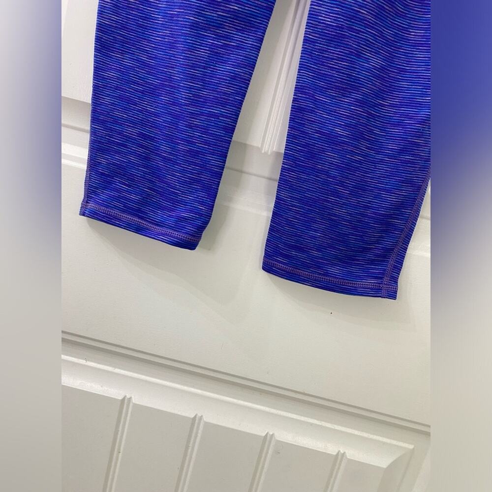Athleta Energy Chaturanga Capri Cropped Legging Space Dye Blue Size Medium - Picture 4 of 7